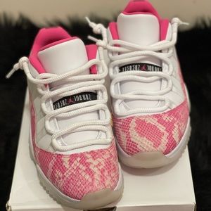 Air Jordan 11 retro low (NEW)